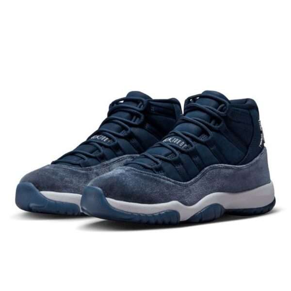 Air Jordan 11 (Midnight Navy)